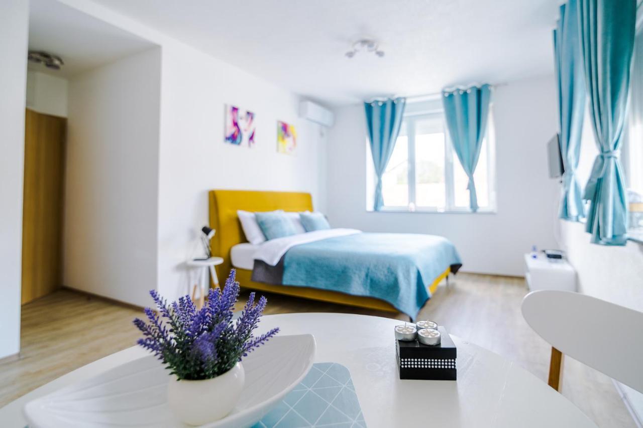 Apartmani Moon Требине Екстериор снимка