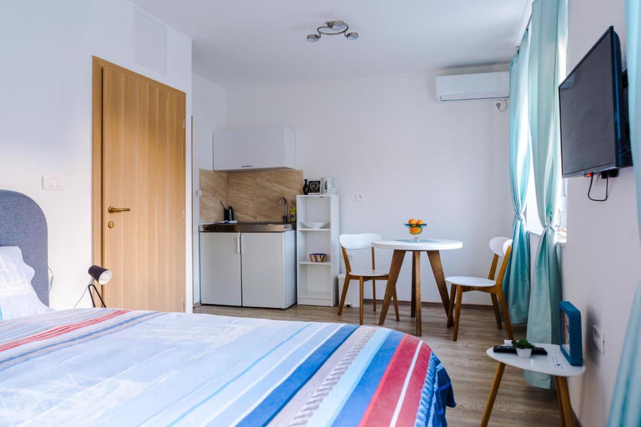 Apartmani Moon Требине Екстериор снимка